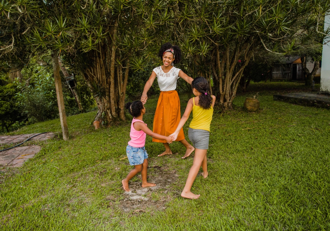 Mystères & Bulles de Mômes © « Atelier danse parents-enfants »